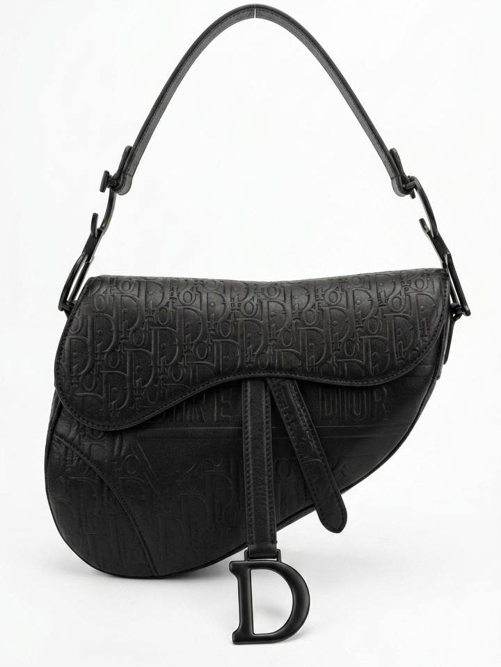 This Christian Dior saddle bag